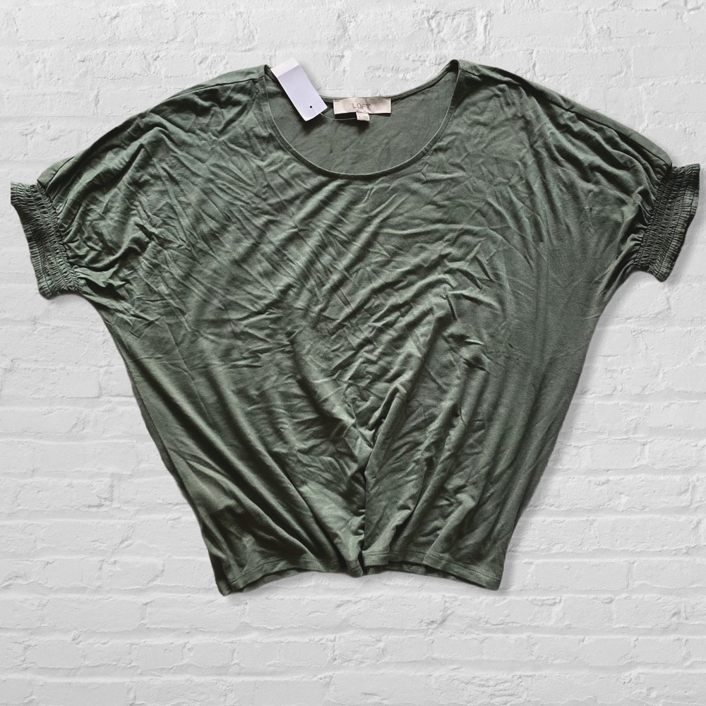 🆕 Loft wide cut relaxed moss green t-shirt